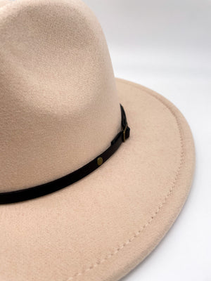 Red Bottom Brim Fedora (Cream)